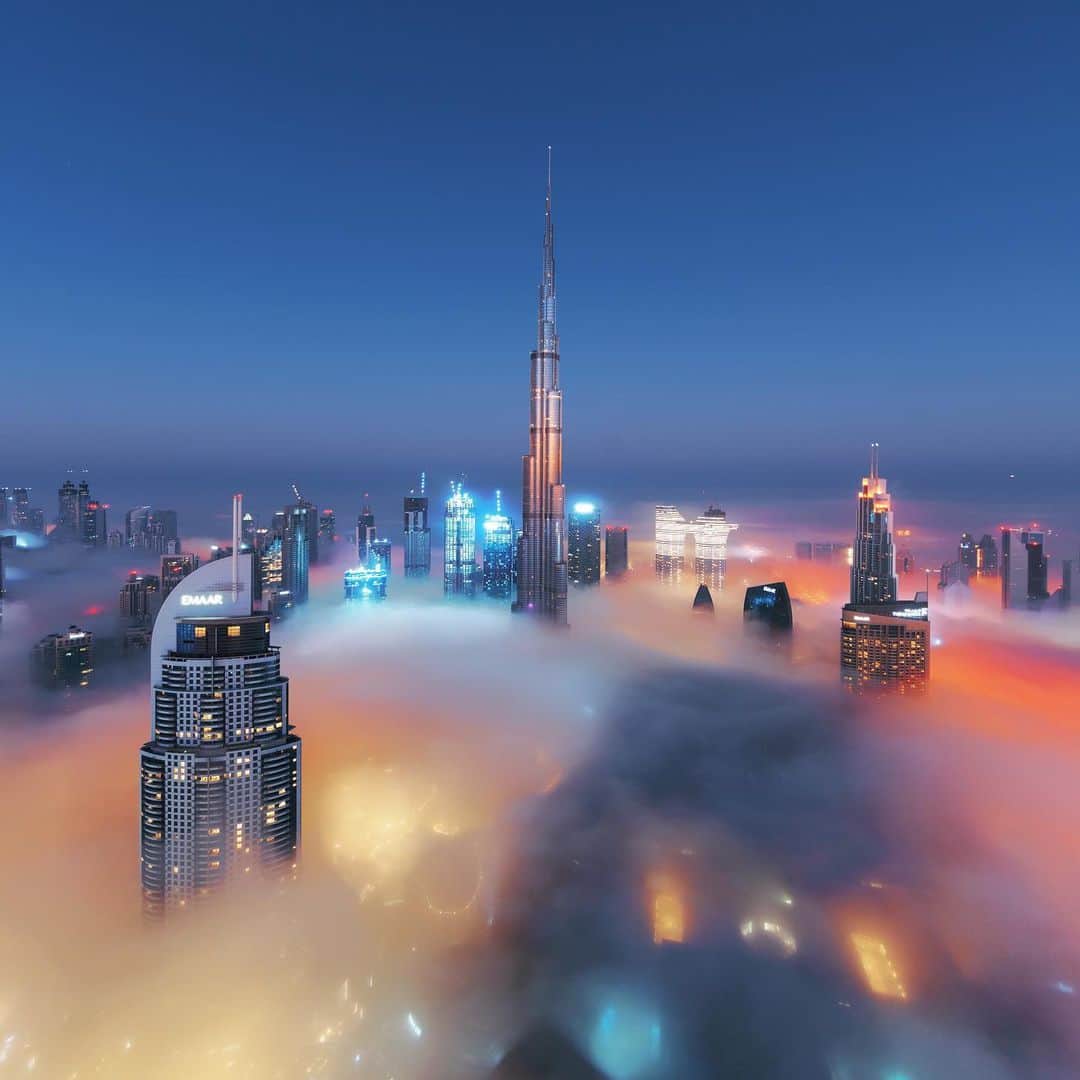 ドバイのインスタグラム：「Here is The Future #Dubai #دبي 📷:@dubaifilm」