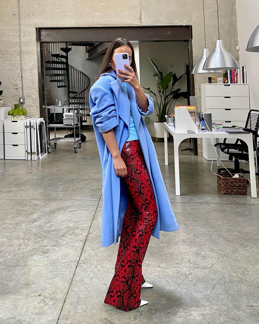 ソフィー・ロペスさんのインスタグラム写真 - (ソフィー・ロペスInstagram)「Outfits & variants of studio chaos! 💚」1月24日 0時09分 - sophielopez