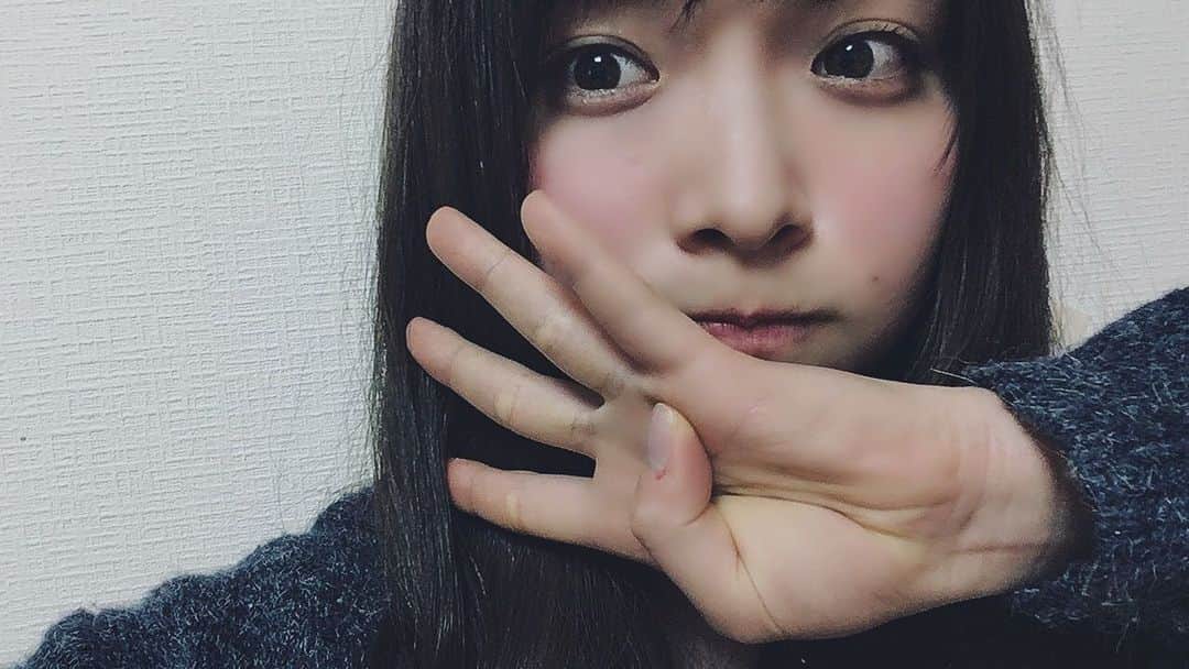 大森美優のインスタグラム：「おうちでリクアワ配信ありがとうございました💃あのリクアワの音が久しぶりで、なんかワクワクしました☺️😂 おやぷみ！ #静電気 💇‍♀️🤳 #おやすみなさい  #akb48」