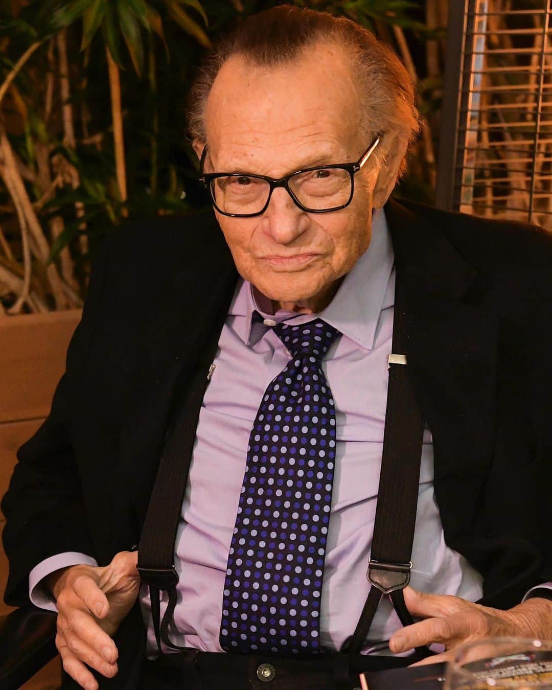 Just Jaredさんのインスタグラム写真 - (Just JaredInstagram)「Legendary CNN host Larry King has died at the age of 87 after a battle with COVID-19. Tap this photo at the LINK IN BIO for more details on the sad loss. #LarryKing #RIPLarryKing Photo: Getty」1月24日 0時24分 - justjared