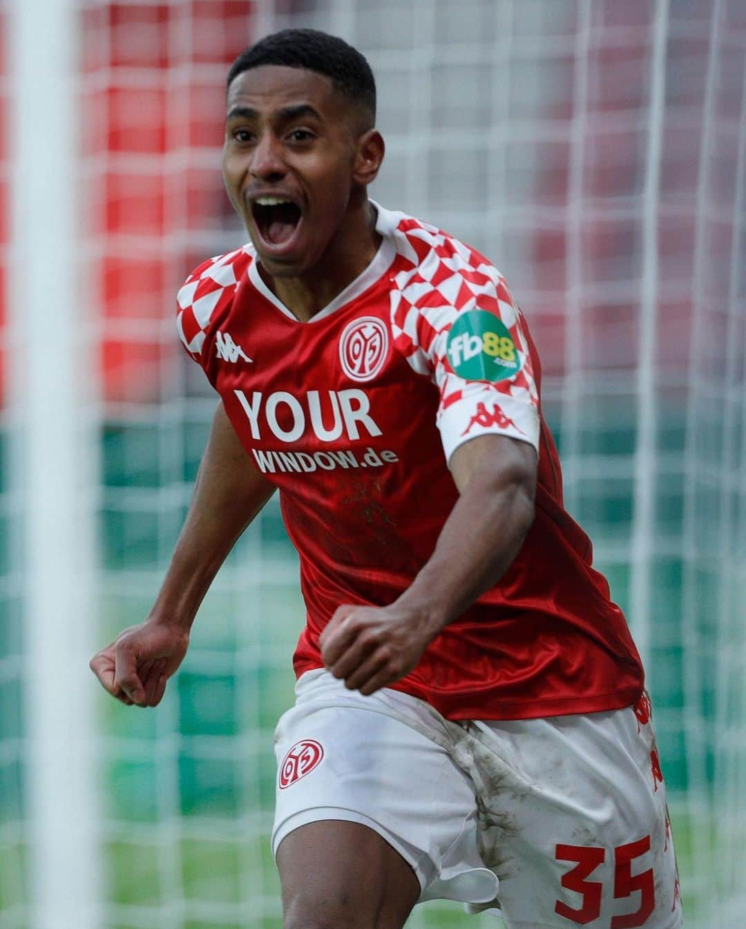 1.FSVマインツ05さんのインスタグラム写真 - (1.FSVマインツ05Instagram)「Jaaaaa! Das 1. Bundesliga-Tor von @barreiro.martins 3:2!!! Holt die drei Punkte Männer!!! #mainz05 #m05rbl」1月24日 0時47分 - 1fsvmainz05