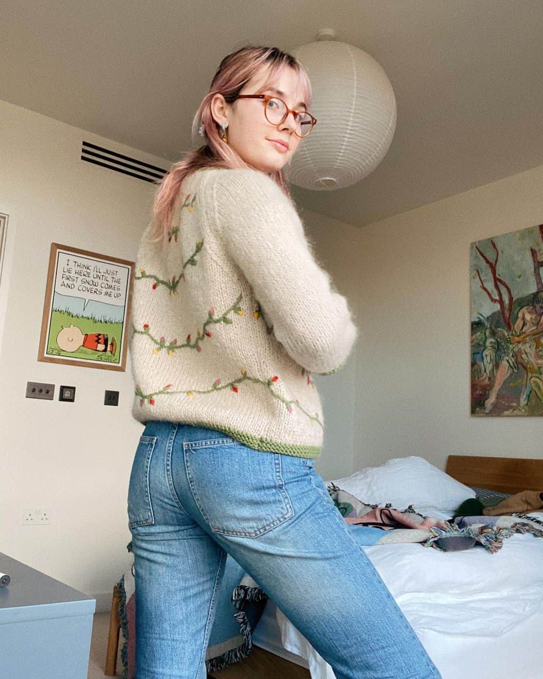 Arden Roseさんのインスタグラム写真 - (Arden RoseInstagram)「Will got me this super cute vintage 60’s cardigan for Christmas but it only showed up today and LOOK! AT! IT! What a beaut. My granny-core aesthetic is complete!」1月24日 0時43分 - ardenrose
