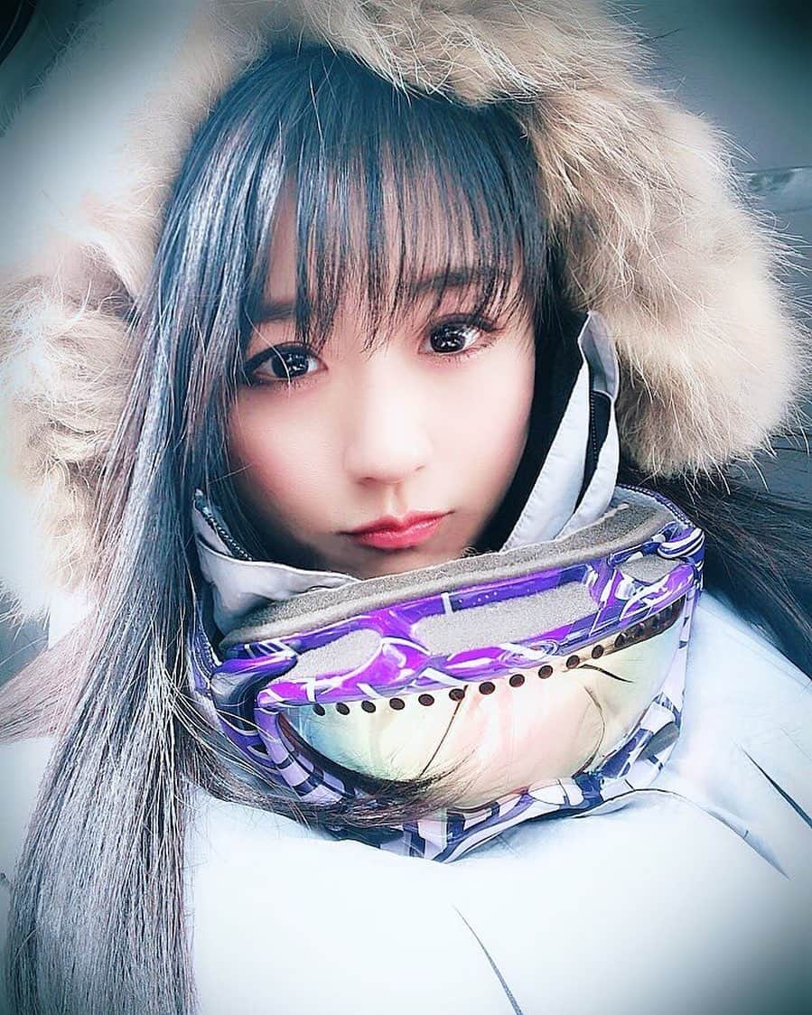 久保亜沙香さんのインスタグラム写真 - (久保亜沙香Instagram)「寒い。雪降りそー⛄️❄️ #スキーヤーコスプレ　です🎿⛷  #asakakubo #久保亜沙香 #久保 #亜沙香 #asaka #kubo #follow  #photo #live #ライブ #actress #singer #japanese #japanesegirl #japan #舞台 #舞台女優 #役者 #撮影 #写真 #フォロー #日本人 #スキー #スキーヤー」1月24日 1時13分 - asaka_kubo