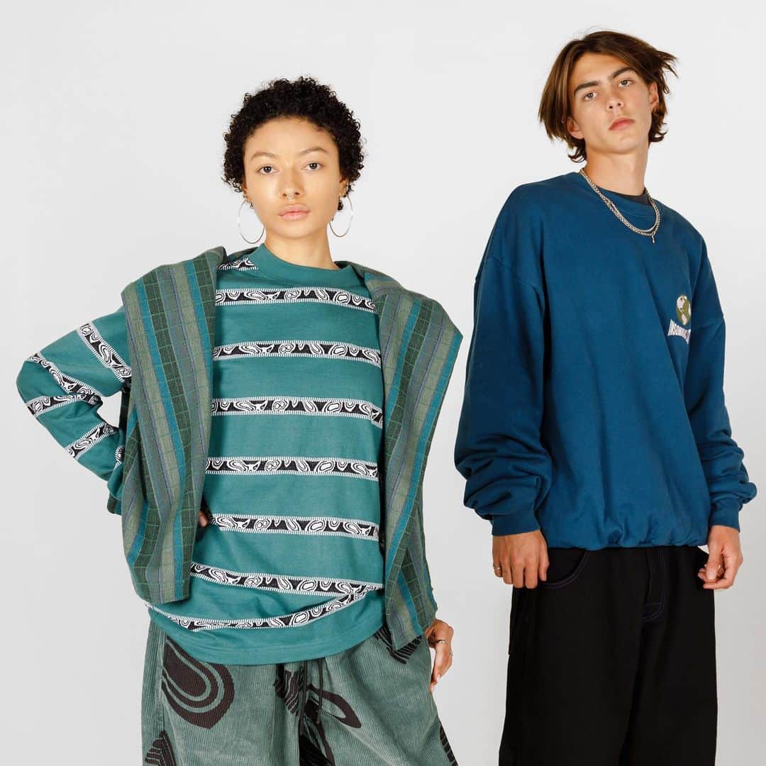 サキャスティックさんのインスタグラム写真 - (サキャスティックInstagram)「@insomniacltd WINTER   Eye Stripe Long Sleeve Tee Jade Custom yarn dyed cotton jacquard knit long sleeve shirt. Made in USA.  Dreadhead Pullover Olive Textured yarn dyed cotton flannel pullover, logo embroidery, half zip entry, custom drawcords, welt pockets, embroidered logo. Made in USA.  Vertigo Corduroy Pant Green Allover silkscreen & overdyed cotton corduroy, custom drawcords. Made in USA.  Fiesta Mundial Crewneck Jade 14oz heavyweight pre-shrunk french terry,  custom garment dyed cotton fleece. Made in the USA.」1月24日 1時09分 - paultbythesea