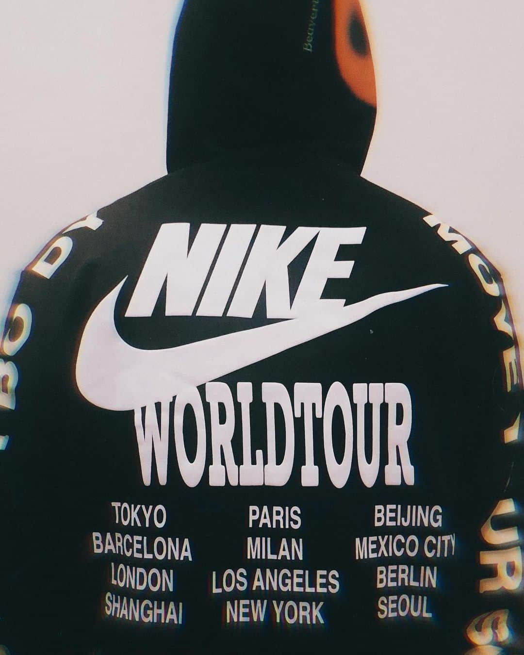 佐々木洋平さんのインスタグラム写真 - (佐々木洋平Instagram)「Nike World Tourのパーカーが 可愛いかったのでゲット  #nike  #nikeworldtour  #パーカー」1月24日 1時56分 - panicrew_yohey
