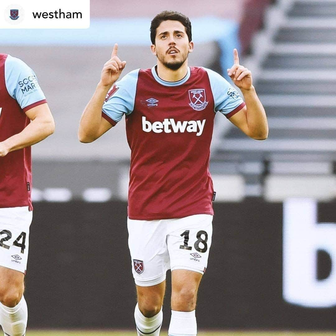 プレミアリーグさんのインスタグラム写真 - (プレミアリーグInstagram)「3️⃣ more #PL teams in the 🎩 for the fifth round  #repost • @westham • @sheffieldunited • @officialbhafc」1月24日 2時07分 - premierleague