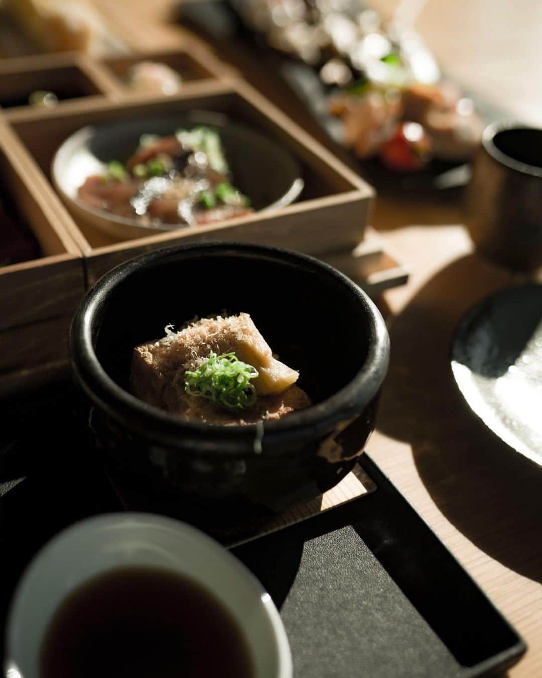 島野ミキのインスタグラム：「・ ・ 📍Amanemu 朝食もオシャレで美味しい✨ ・ ・ #amanemu#アマネム#aman#Japan#goto#gotoキャンペーン#modern#モダン建築#和モダン #fivestar#ホテル#hotel#travel#traveler#ホテルステイ#国内旅行#日本#Japan#国内旅行好きな人と繋がりたい#hoteltour#旅行#旅行好き#旅行好きな人と繋がりたい#女子旅#lifestyle #おこもりステイ#Hotel#ホテル#ホテルステイ#Hotelstay#ホテルホッピング」