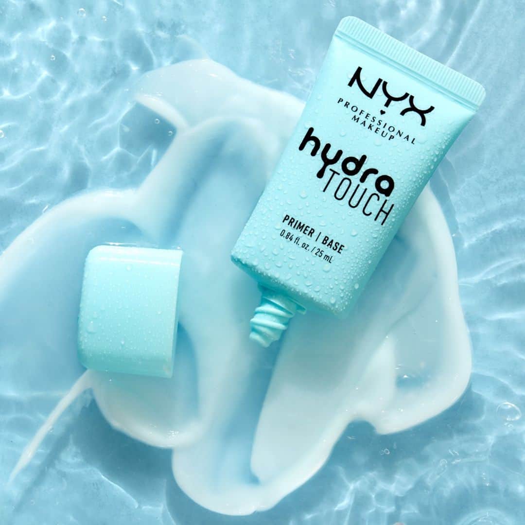 NYX Cosmeticsさんのインスタグラム写真 - (NYX CosmeticsInstagram)「Glides on like water 💧 Our Hydra Touch Primer is infused with centella extract which is known for its hydrating properties 💙 This lightweight vegan primer provides all day hydration and a smooth finish ✨ • #nyxcosmetics #nyxprofessionalmakeup #crueltyfreebeauty #veganformula」1月24日 2時29分 - nyxcosmetics