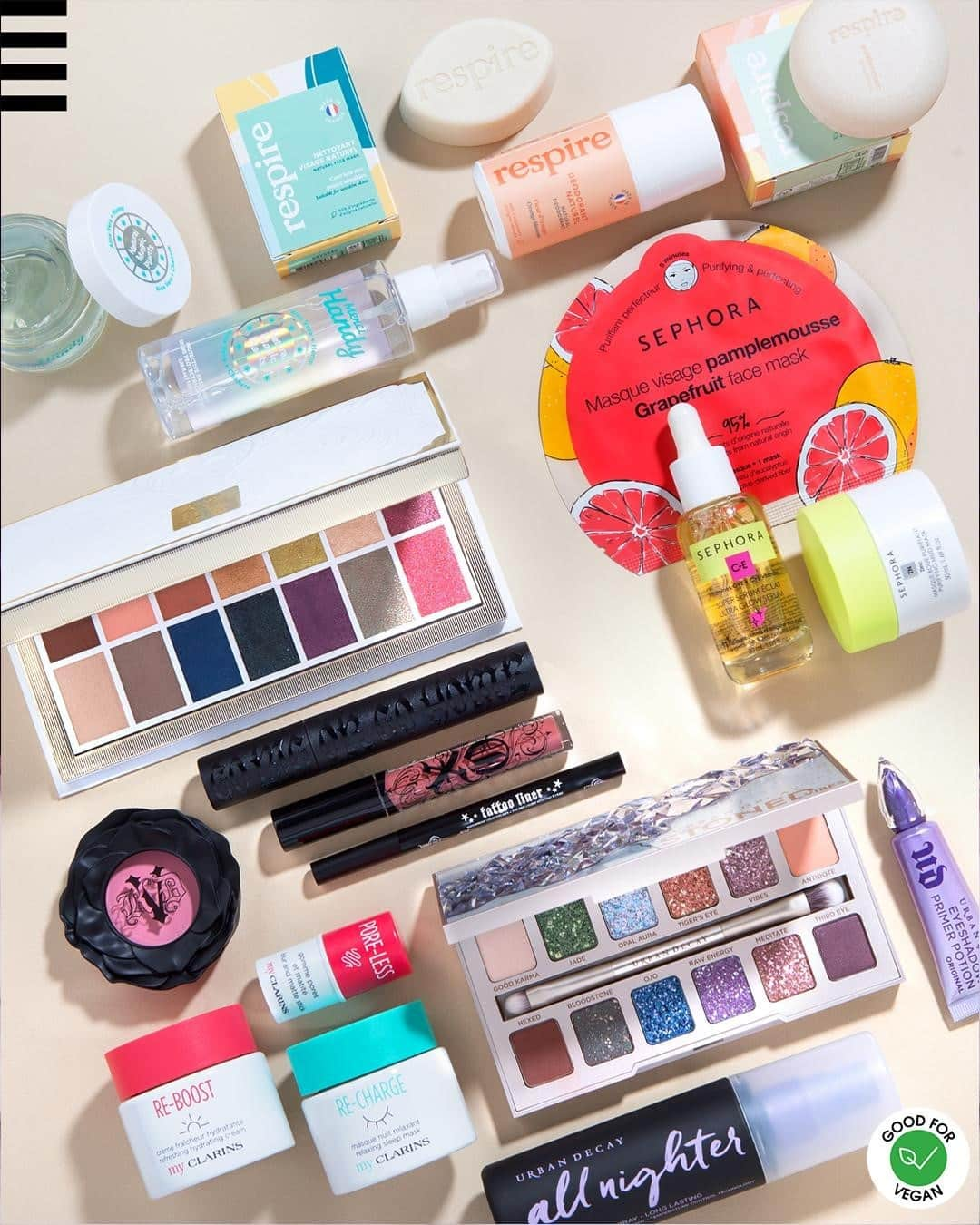 セフォラさんのインスタグラム写真 - (セフォラInstagram)「CONCOURS 🌱 Saviez-vous que TOUS ces produits étaient vegan ? Pour célébrer l'arrivée de plus en plus de marques vegan chez Sephora, on a décidé de vous faire gagner cette belle sélection 😍  Pour tenter votre chance : 1⃣ Follow @sephorafrance 2⃣ Liker ce post et mentionner plusieurs ami.e.s en commentaires. 3⃣ Plus vous commentez, plus vous augmentez vos chances !  @sephoracollection @respirenaturel @kvdveganbeauty @mercihandy @clarinsfr @urbandecayfrance 💚  Fin du concours le 26/01. La personne gagnante sera contactée en MP. Bonne chance ! #SephoraFrance #Concours」1月24日 3時00分 - sephorafrance