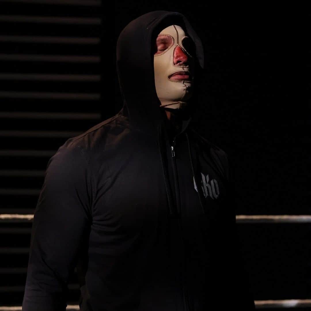 WWEさんのインスタグラム写真 - (WWEInstagram)「@randyorton embraces the pain now. 🔥 #WWERaw」1月24日 3時00分 - wwe