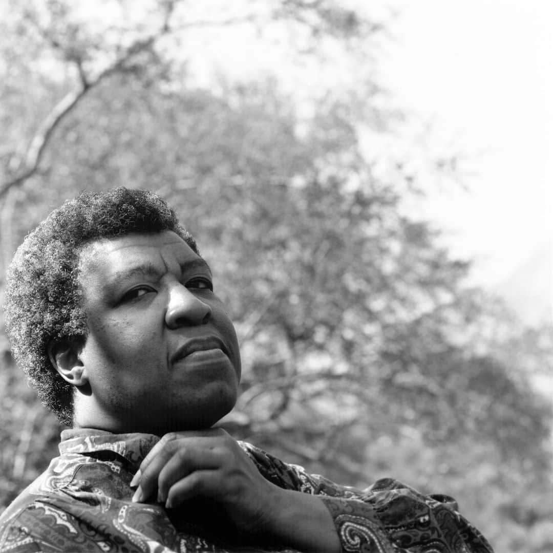 コモンのインスタグラム：「“All that you touch, You Change. All that you Change, Changes You. The only lasting truth is Change.” Octavia Butler.」
