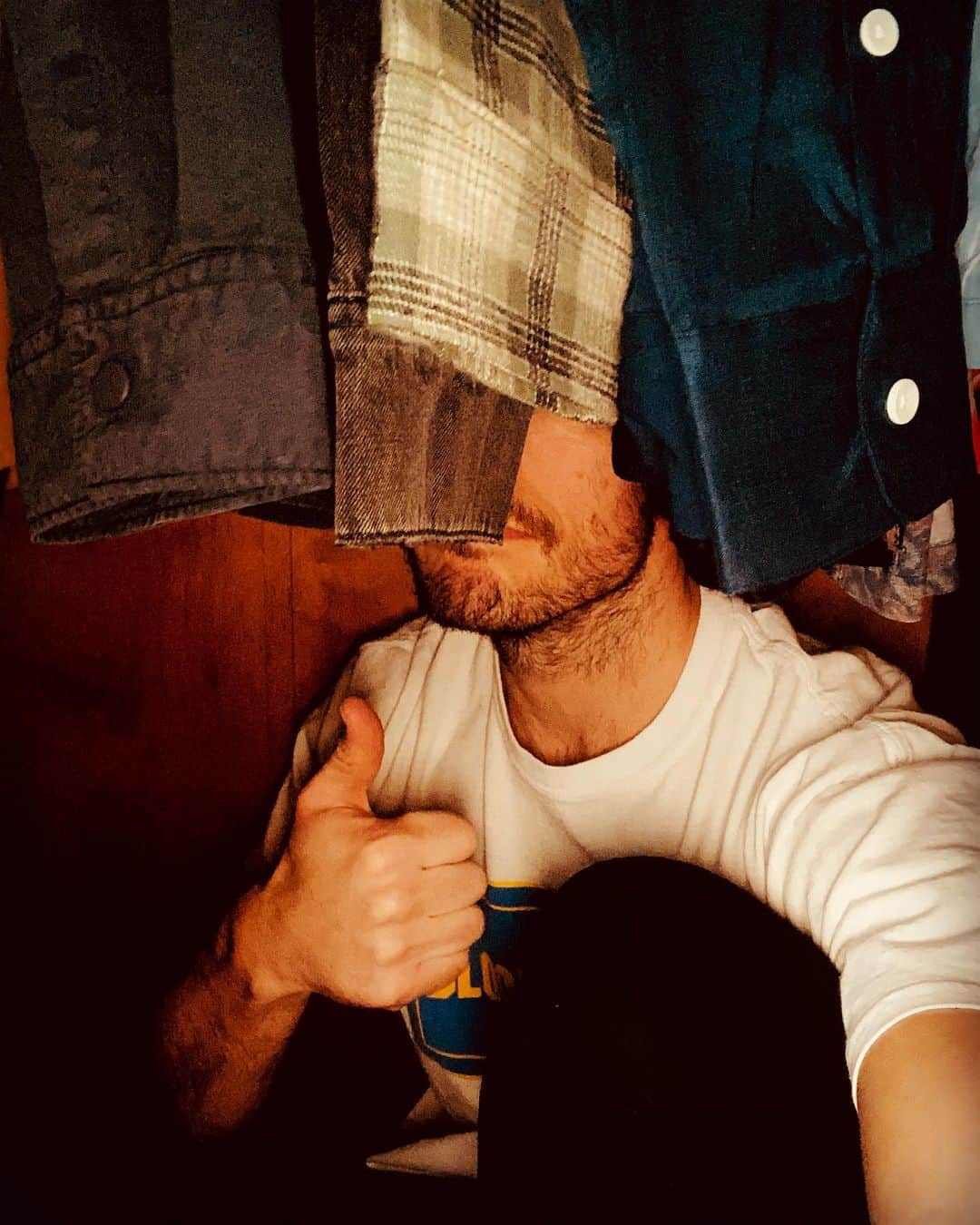 サム・クラフリンのインスタグラム：「I absolutely bossed Hide & Seek this afternoon」