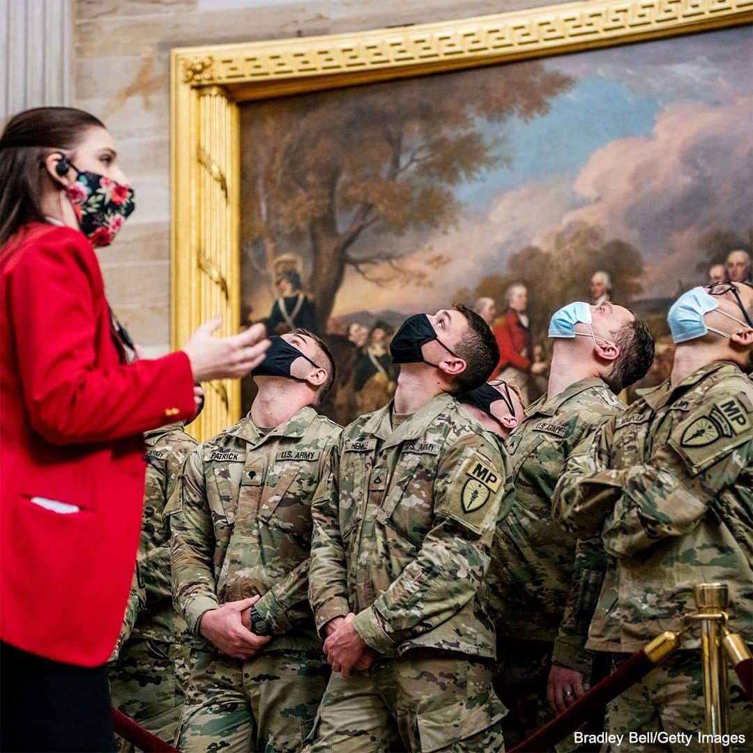ABC Newsさんのインスタグラム写真 - (ABC NewsInstagram)「Members of the National Guard stationed in Washington, D.C., were given a tour of the U.S. Capitol. Tours have been restricted since March due to the COVID-19 pandemic, but has been reopened exclusively to the National Guard. #nationalguard #capitol #usa #tourism #servicemembers #military」1月24日 3時35分 - abcnews