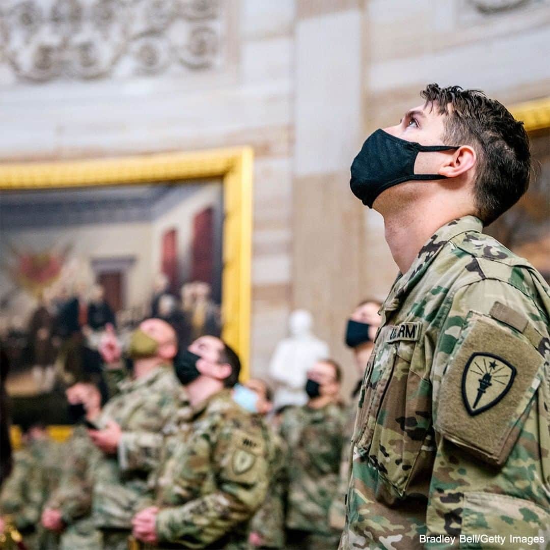 ABC Newsさんのインスタグラム写真 - (ABC NewsInstagram)「Members of the National Guard stationed in Washington, D.C., were given a tour of the U.S. Capitol. Tours have been restricted since March due to the COVID-19 pandemic, but has been reopened exclusively to the National Guard. #nationalguard #capitol #usa #tourism #servicemembers #military」1月24日 3時35分 - abcnews