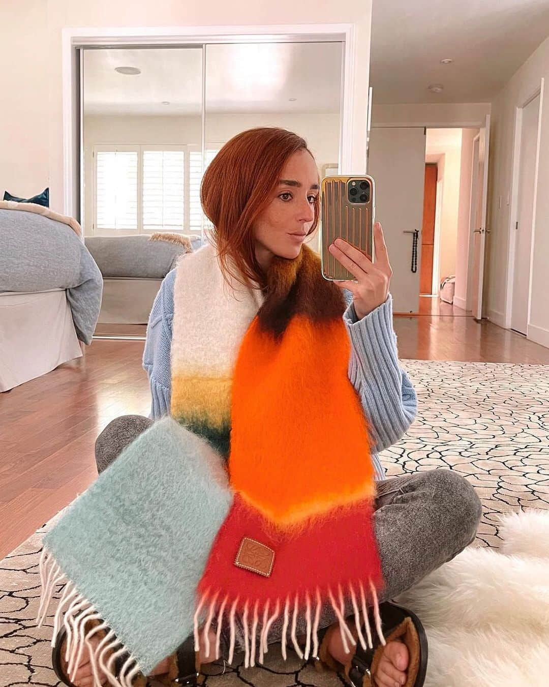 MATCHESFASHION.COMさんのインスタグラム写真 - (MATCHESFASHION.COMInstagram)「In need of a style pick-me-up? Take your cue from @styledespresso and add a pop of colour with @loewe’s striped mohair scarf. Remember, we love to see what our community is up to and how you’re styling your #MATCHESFASHION favourites so don’t forget to share yours by tagging @MATCHESFASHION and #CheckingIn. Find more inspiration at the link in bio.」1月24日 3時44分 - matches