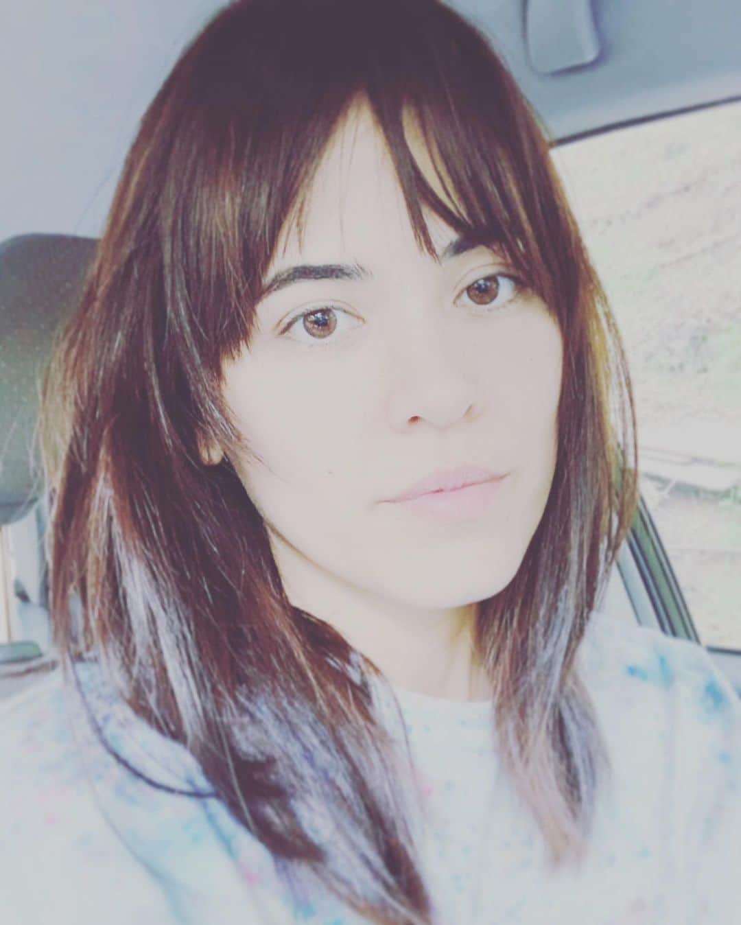 プリシラ・アーンのインスタグラム：「Not really important, but I haven’t cut my hair in over a year.  Swipe to see my hair compare!  Props go to @brocthebarber for keeping my fringe and color in check! 💆🏻‍♀️  #hair」