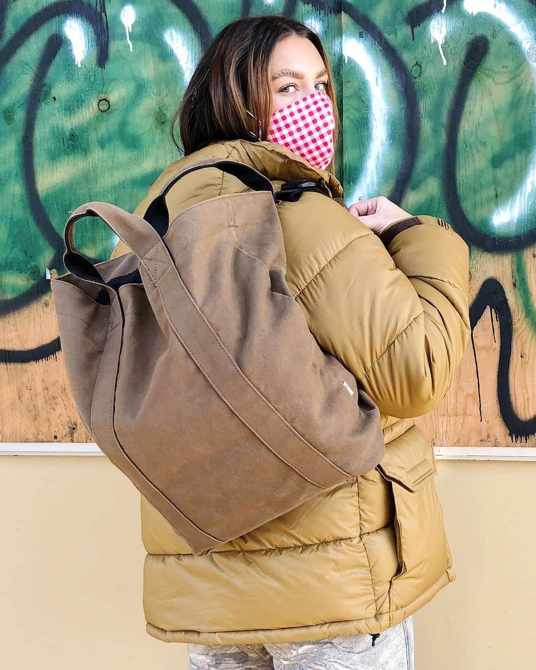 2nd STREET USAさんのインスタグラム写真 - (2nd STREET USAInstagram)「🌞 EARTH TONES ONLY 🌞  The North Face Jacket (M) $399 Colony 2139 Sweater (S) $33 Carhartt Overalls (XS) $49 MHL Bag $49  #sustainability #sustainablefashion #japan #secondhand #secondstreet #thrift #vintage #carhartt #drmartens #thenorthface #mhl #portland #oregon #fashion #model」1月24日 6時24分 - 2ndstreetusa