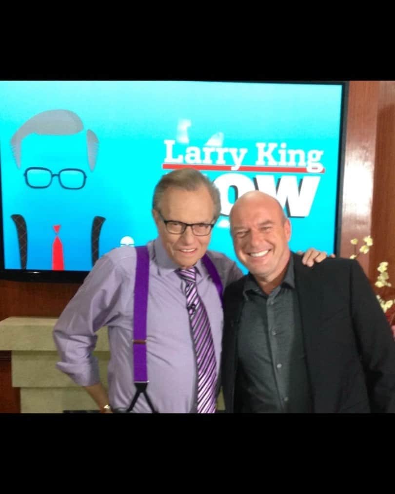 ディーン・ノリスのインスタグラム：「RIP Mr Larry King. You were fantastic. A true legend」