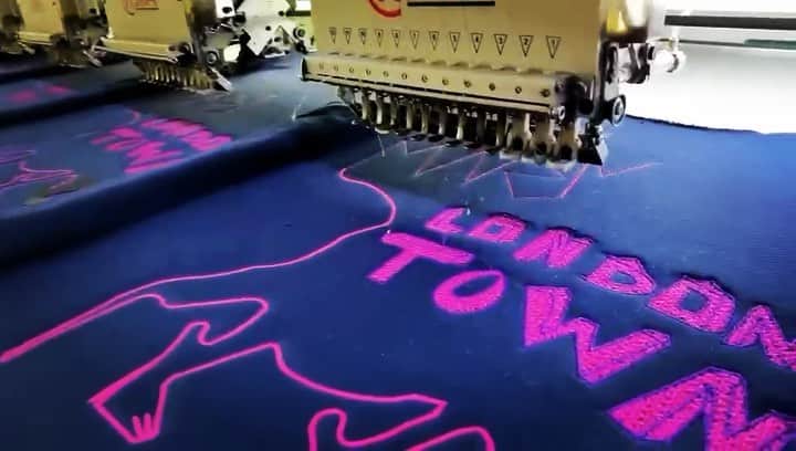 マークファストのインスタグラム：「SS21 London Town jumpers being embroidered 💜 #MF #factory #ss21 #londontown」