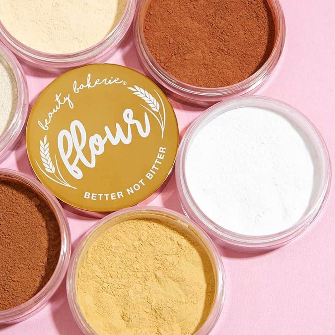 Target Styleのインスタグラム：「The iconic setting powder, nude lip whips and shadow palette. @beautybakeriemakeup bite-size collection is here and she is not messing around. 🚨😍  Available in 500+ locations and online!」