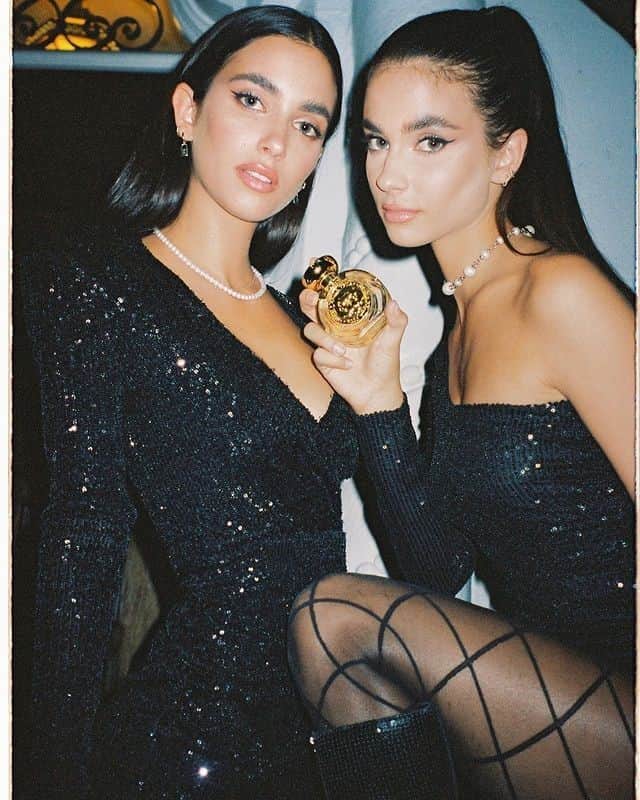 ゲスのインスタグラム：「pairs well with your favorite LBD 🥀✨ tap to shop our newest #GUESSFragrance Bella Vita (📸: @elisha__h)」