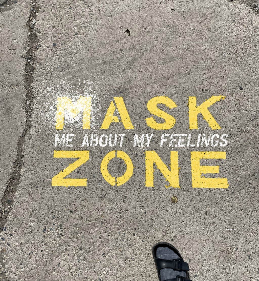 YELLOWのインスタグラム：「Two things we stand for: wearing masks and talking about your feelings」