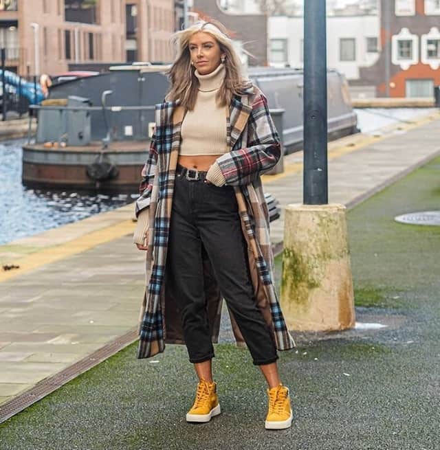のインスタグラム：「These high tops 👌⁠ Looking perfectly styled by @laurakatelucas⁠ ⁠ Style - Baseline Savanna」