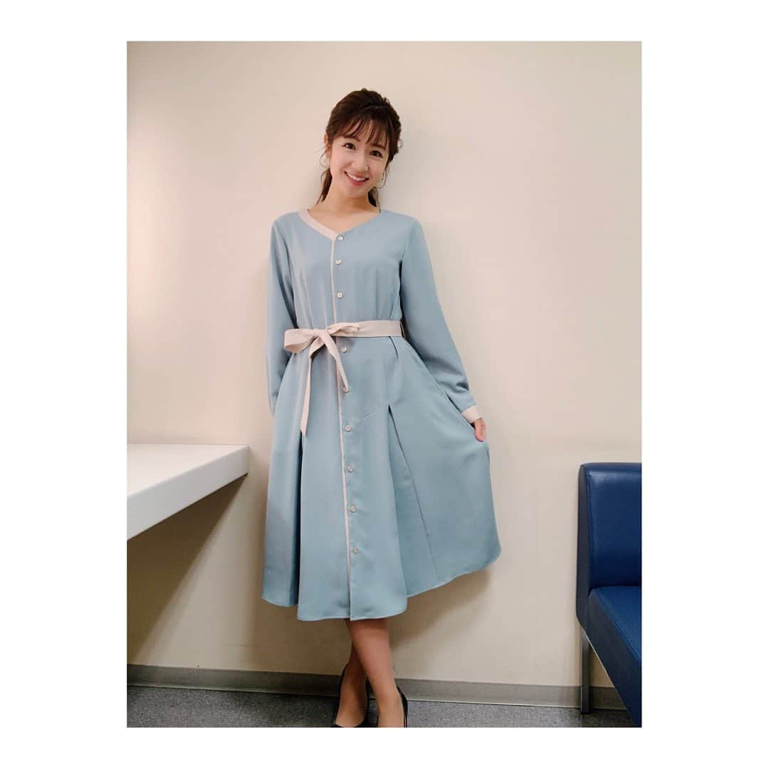 長野美郷さんのインスタグラム写真 - (長野美郷Instagram)「金曜日のプライムニュース。  春になると、 パステルカラーが着たくなります😊 @tonal_official  今日は少し外に出た時、 暖かくてコートが要らなかった！  …って油断してると#寒暖差 で #アレルギー  が出たりするんです、 私😢  去年は外出自粛してたからか 出なかったんだけど、 今年もまだまだ#油断大敵 です  #プライムニュース #春色ワンピース #tonal #寒暖差アレルギー」2月7日 17時34分 - misato_nagano_1127