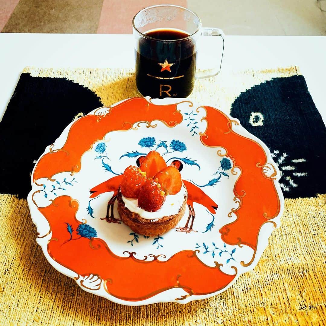秋吉織栄（宮内かれん）のインスタグラム
