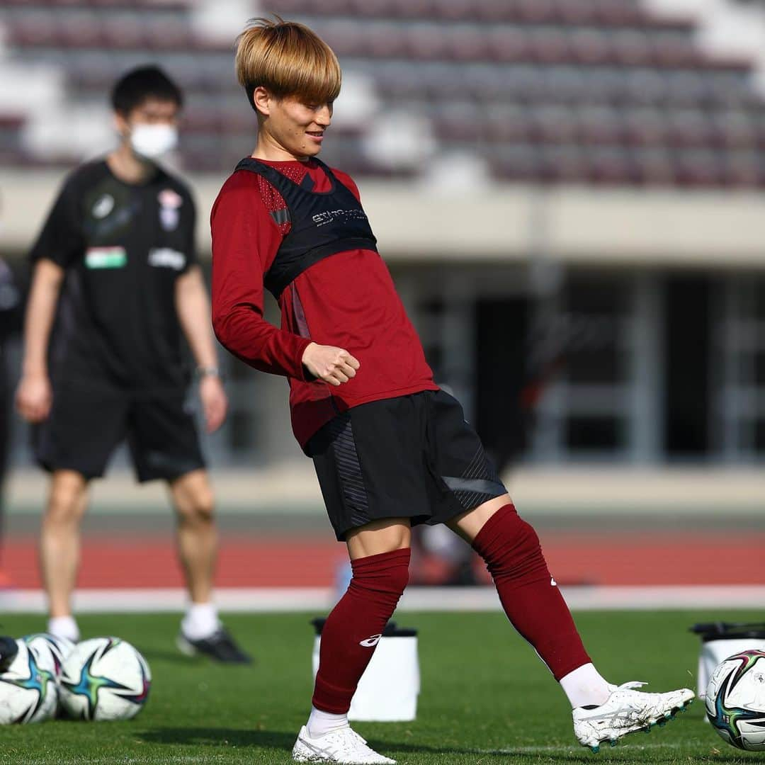 古橋亨梧さんのインスタグラム写真 - (古橋亨梧Instagram)「day 4 💪✨ #visselkobe#okinawa#2021」2月7日 18時05分 - kyogo_furuhashi