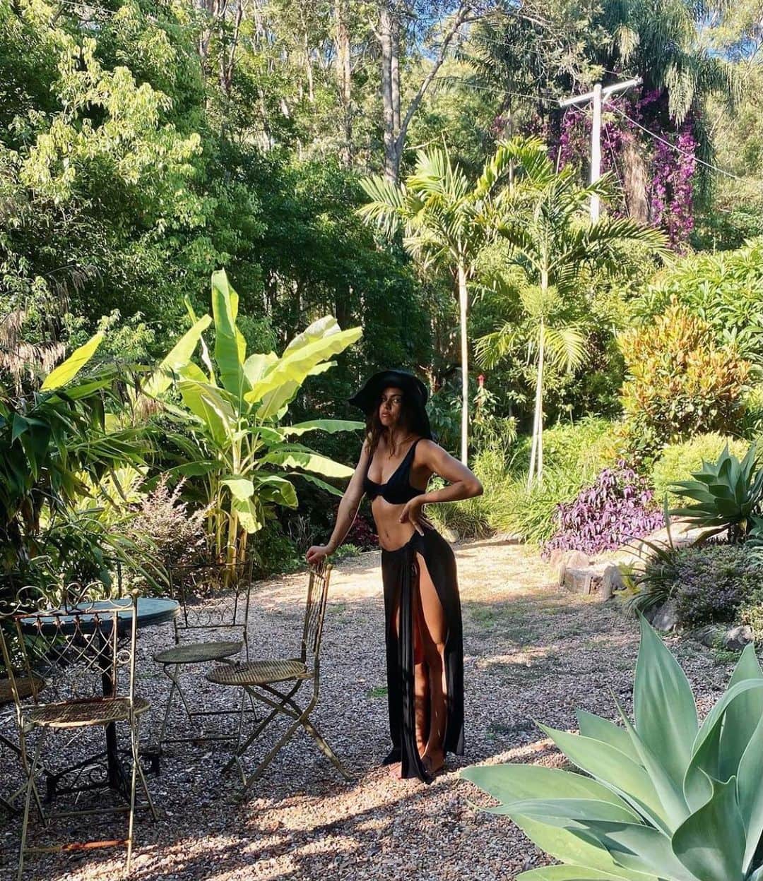 のインスタグラム：「@mimielashiry in our wild side midi skirt. Now available online + in stores #becandbridge」