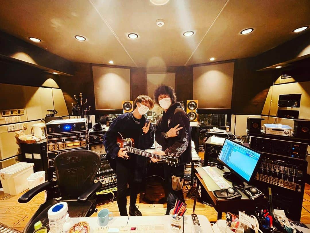 Ju-kenのインスタグラム：「Burn it up!with Juon🤞🏻  #recording」
