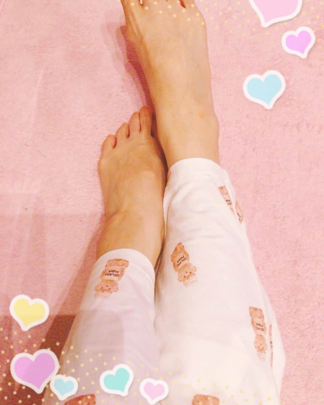 ゆきのさつきのインスタグラム：「ジェラピケデビューしました💕 めっちゃ肌触りいい❣️ 凄く気分が上がります😆」