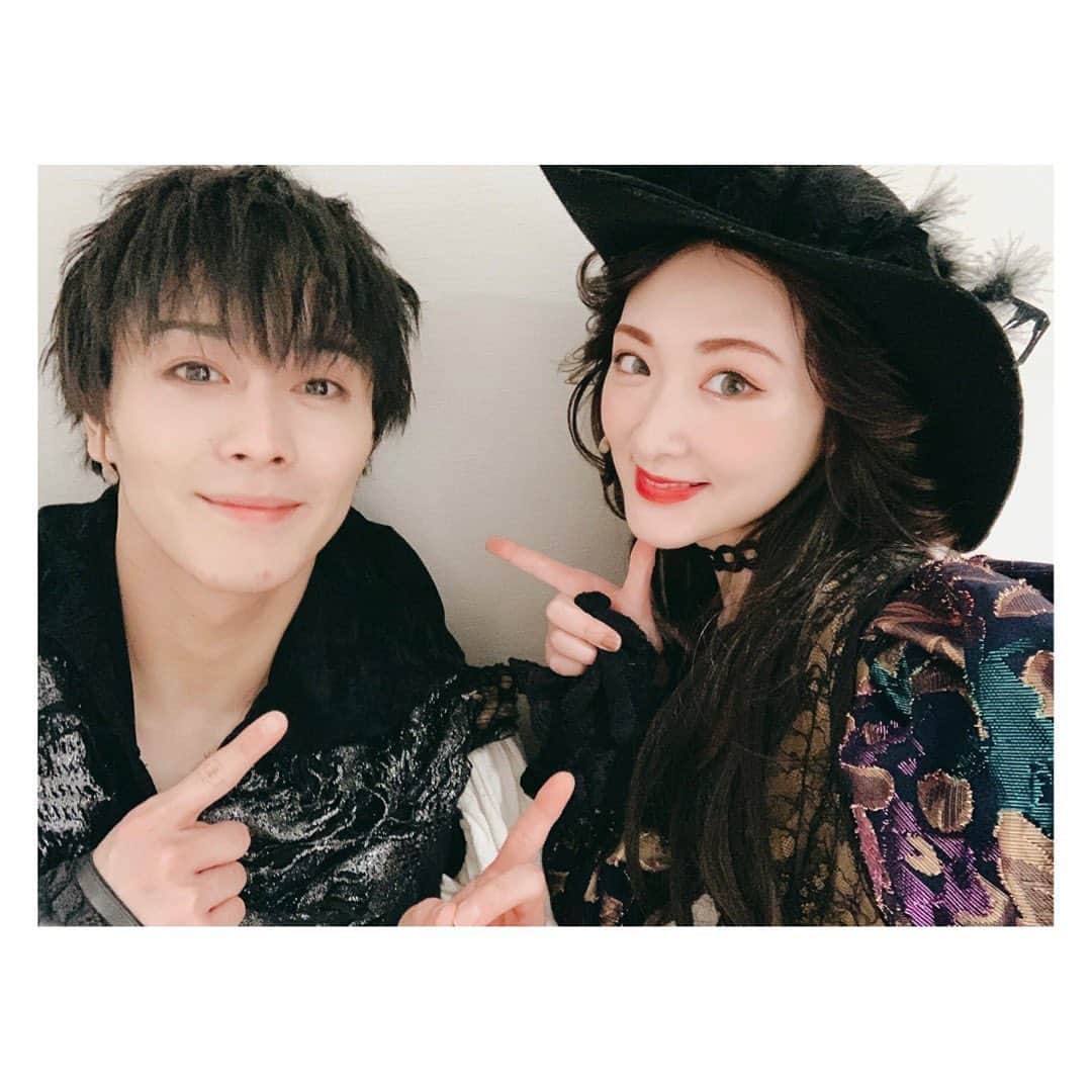 猪野広樹のインスタグラム：「長い旅が終わりました。　ご乗船くださった皆さまありがとうございました！　　夢のような日々でした。　  殺陣、1公演約440手。　  間違いなくこの場所が好きだ！　またこの海賊船に乗れる日まで  生きます。」