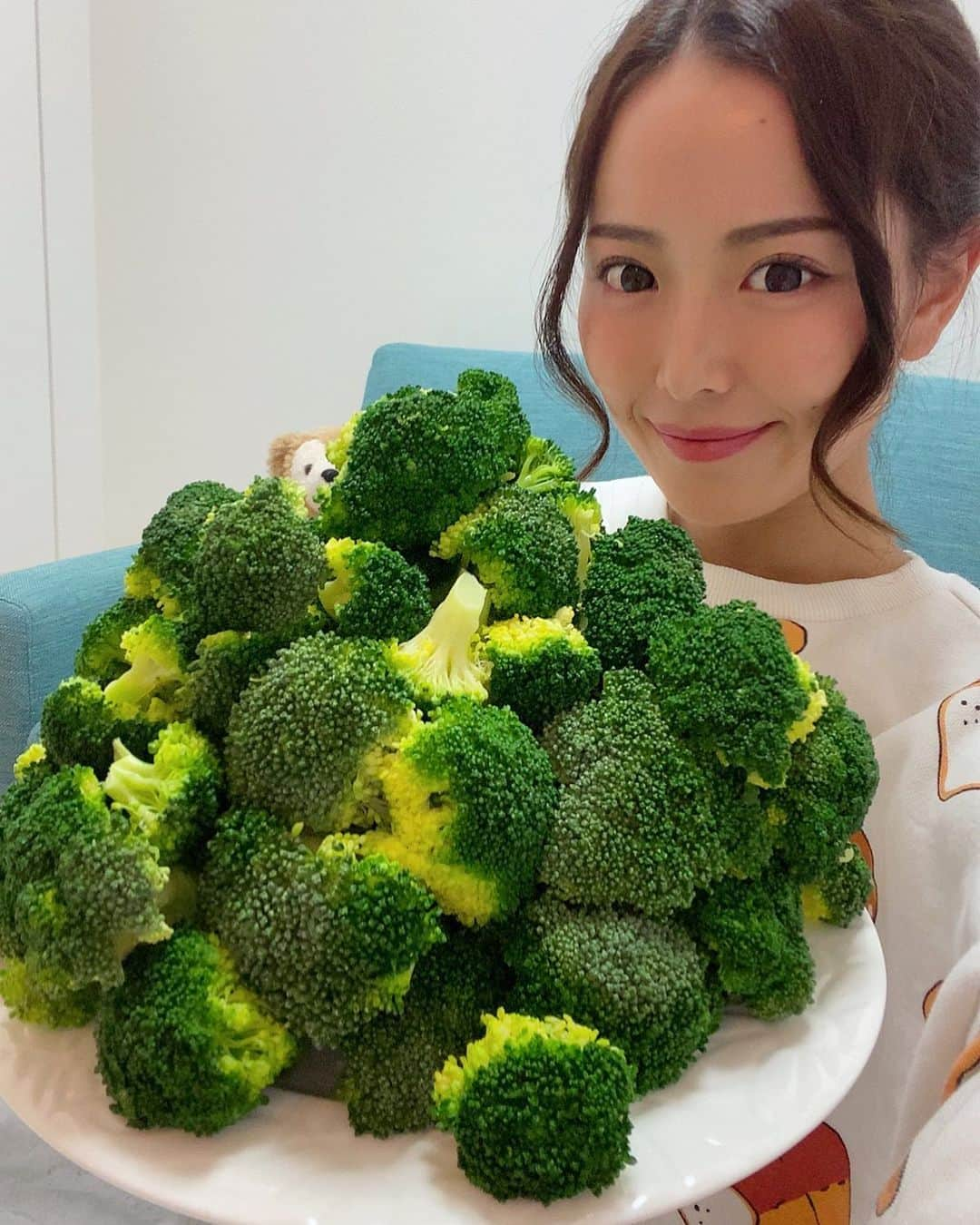 さーたんさんのインスタグラム写真 - (さーたんInstagram)「* * * ブロッコリー6房🥦🥦🥦笑 * テレビで大食いしたやつw * * #ノブナカなんなん #さーたん #大食い #大食い女子 #食べる #ダイエット #減量 #サマスタ #サマースタイルアワード #ビフォーアフター #痩せたい #食べたい #痩せたいけど食べたい #テレビ朝日 #テレ朝#日常 #水着 #ビキニ #モノキニ」2月7日 18時50分 - saachi_10