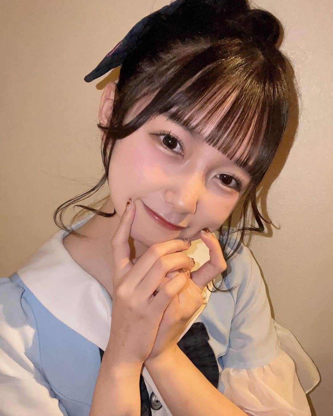 七瀬ひなたさんのインスタグラム写真 - (七瀬ひなたInstagram)「おだんご七瀬🈂️ん ど？？💭🤍  #アイドル #地下アイドル #ヘアアレンジ #編み込みアレンジ #シースルーバング #ぱっつん前髪  #ポニーテール #イコラブ #いいね返し #裸眼メイク #黒髪 #衣装 #アイドル衣装 #日向坂46 #乃木坂46 #自撮り界隈 #自撮り #自撮り女子 #写真好きな人と繋がりたい #ファインダー越しの私の世界 #被写体モデル  #白加工 #淡色女子 #サロモ  #ツインテール #プリント倶楽部 #量産型 #地雷女 #ぱっつん前髪 #おだんごヘア #天使の羽バング」2月7日 19時34分 - elsy_hinata