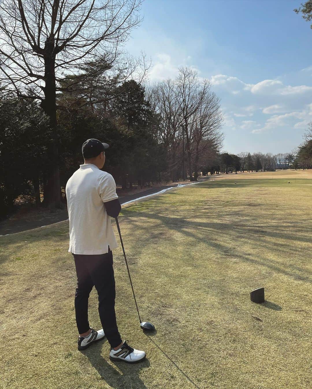 田口純平のインスタグラム：「ラウンドデビュー⛳️  ゴルフの難しさを知った😅 スコア136だったんだけども、どうなのこの数字って😂  #golf #もっと練習しよう」