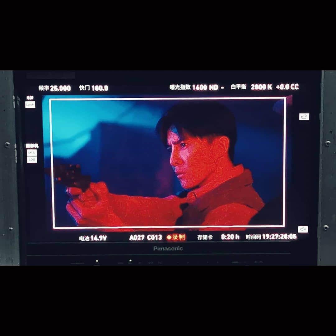 ダンソン・タンのインスタグラム：「🔫🔫🔫 - #DT #橫店 #唐禹哲」