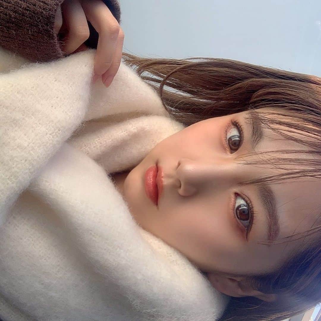 櫻井紗季さんのインスタグラム写真 - (櫻井紗季Instagram)「お疲れ様です。 見る角度違うとさ、 だれ？？ってなるよね🦊  今日はリハーサルの前に 美味しいフルーツを食べました🍓 明日からまた1週間がんばろーう！」2月7日 19時56分 - saki_sakurai_official