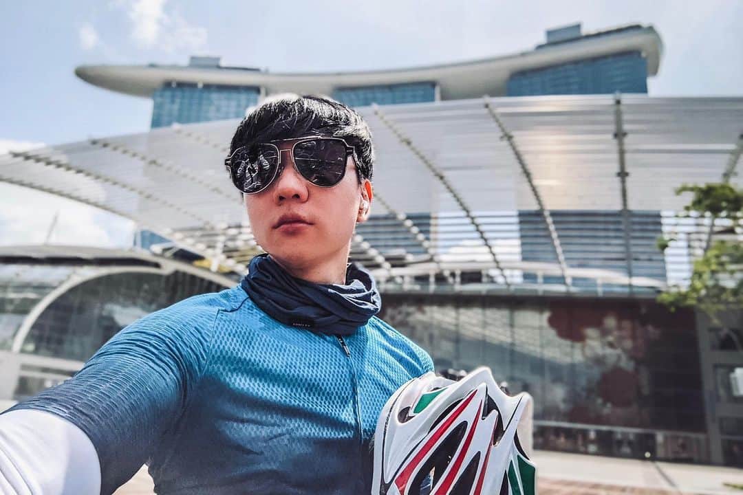 林俊傑さんのインスタグラム写真 - (林俊傑Instagram)「Biking day with the fam! 回新加坡，就是要跟家人聚一聚、好好運動！  #cycling」2月7日 19時58分 - jjlin