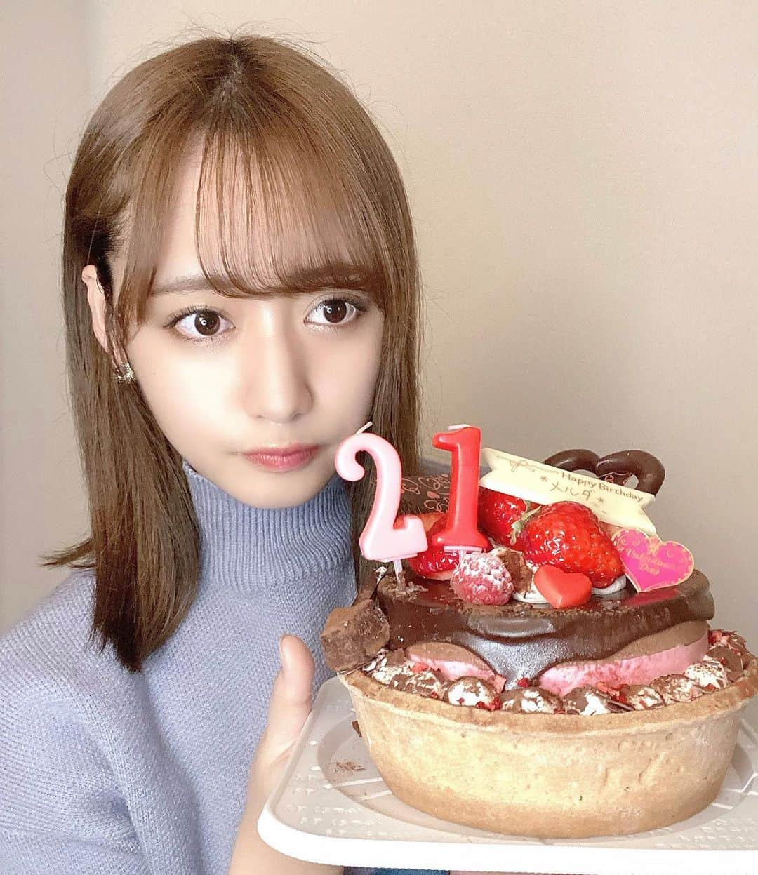 池田メルダさんのインスタグラム写真 - (池田メルダInstagram)「2/6で21歳になりました☺︎ 21歳になった池田メルダもよろしくお願いします🤲」2月7日 20時06分 - meruda__ikeda