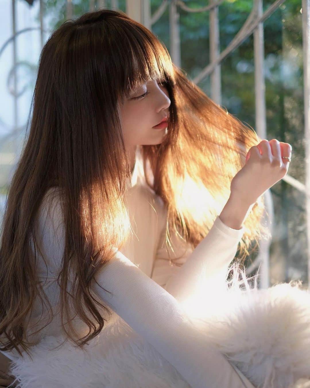 遠藤 玲奈 /endo renaのインスタグラム：「🕊🕊🕊 お天気な1日だったね お散歩とかしたいなあ🌱 . . 先週、@haab_officialさんへ☻ とっても綺麗だし広い…🏰 スタッフさんもとっても優しいです💆🏼‍♀️ 私は人参注射してもらったよ🐰♥ お顔がスッキリした気がする💭✨」