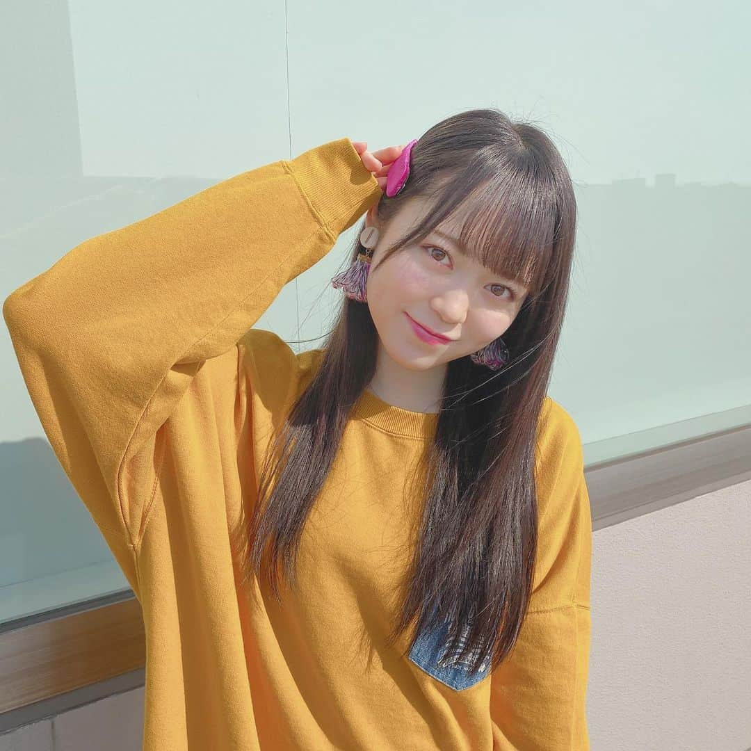 西川怜のインスタグラム：「仲里依紗さんのYouTubeに影響され、派手なお洋服が着たくなったのです👀⭐️ #rodeocrowns」