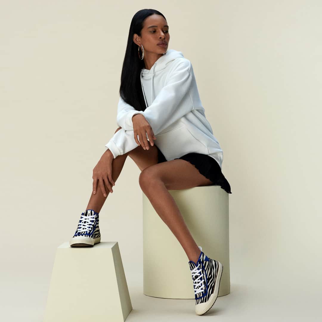 Schutzのインスタグラム：「SNEAKER WEEKEND ❤️ #schutzsmashup」