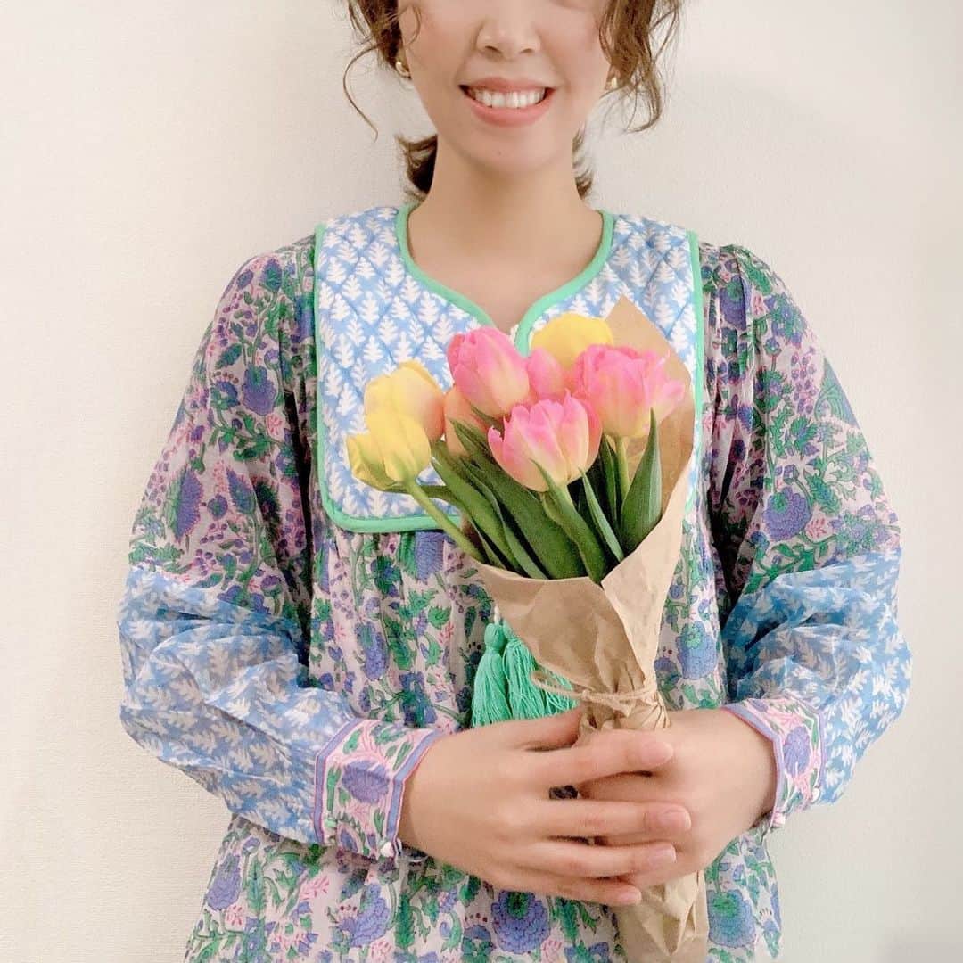 Sayakaのインスタグラム：「* Spring mood🌷🐝💕 春色を身に纏ったら気持ちも晴れやか☺️💚💙💜💖 . . #springmood #szblockprints #ronherman」