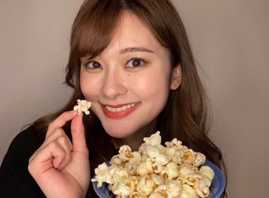 増田紗織さんのインスタグラム写真 - (増田紗織Instagram)「ポップコーン食べながら映画観ます🍿 . . . #🍿 #movienight #movie #popcorn #popcorn🍿 #おうち時間 #映画 #映画鑑賞 #おうち映画」2月7日 21時09分 - saorimasuda_official