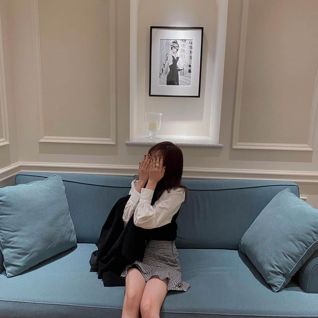 内海里来さんのインスタグラム写真 - (内海里来Instagram)「🛋﻿ ﻿ ﻿ ﻿ ﻿ #今日のコーデ #コーデ記録 #スナイデル #snidel #gu #オードリーヘプバーン #ティファニーで朝食を #洋画鑑賞 #アメリカ映画 #instalikes #l4likes #lfl」2月7日 21時17分 - ric12_ls