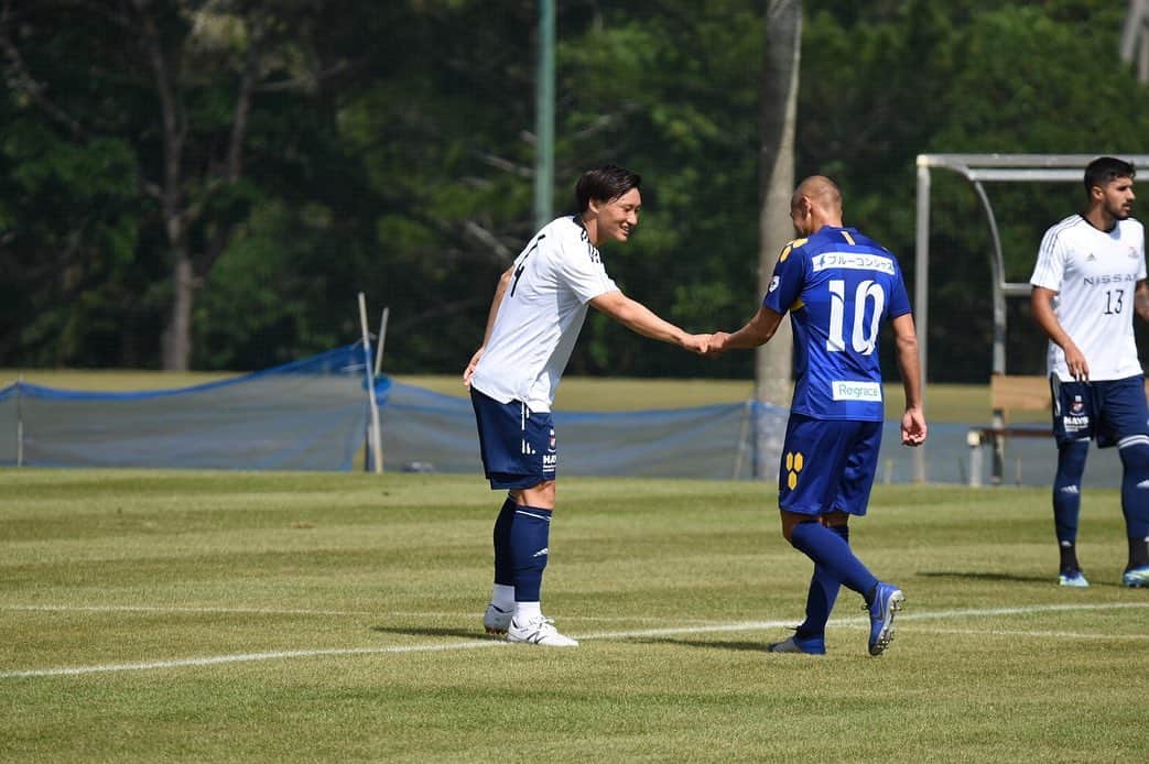 畠中槙之輔のインスタグラム：「_ 今年初実戦⚽️ 開幕に向けて、いい一次キャンプを過ごせました！ #newbalance  #fmarinos  #横浜Fマリノス #4」