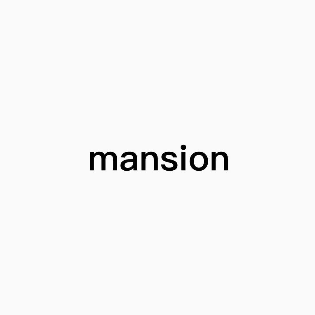 高田茉実さんのインスタグラム写真 - (高田茉実Instagram)「お店の名前がきまりました♡  "mansion"です。 @mansion__salon   みなさまに 愛される、居心地のいいサロンに なるよう準備中です💈  表参道に4月OPEN予定です。 オープンに伴い スタッフを募集中です。  メイクやファッションが好きな方 ぜひ一緒に盛り上げていきましょう🥂 求人情報はDMにて お問い合わせお待ちしてます。  #アイリスト募集  #アシスタント募集  #mansion__salon」2月7日 21時13分 - __mamico
