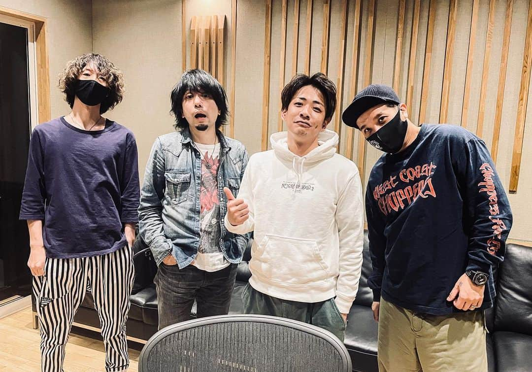 Nothing’s Carved In Stoneさんのインスタグラム写真 - (Nothing’s Carved In StoneInstagram)「2021年のスタジオ始めでした。﻿ ﻿ #nothingscarvedinstone #ナッシングス #ncis #silversunrecords」2月7日 21時15分 - nothingscarvedinstone